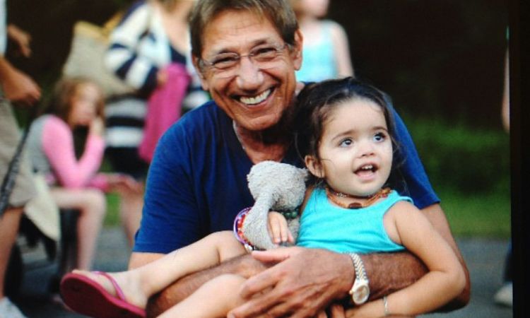  Deborah Mays's ex-husband Joe Namath with their granddaughter.